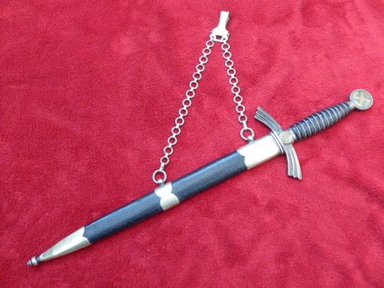 Early 1st Pattern Luftwaffe Dagger by rare maker F & A HELBIG STEINBACH (Kr.M.) with Waffenamt Stamp