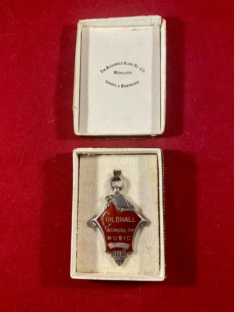 Guildhall School of Music Hallmarked Silver Medallion to Ronald Holloway – Pianoforte - London 1931 with Box