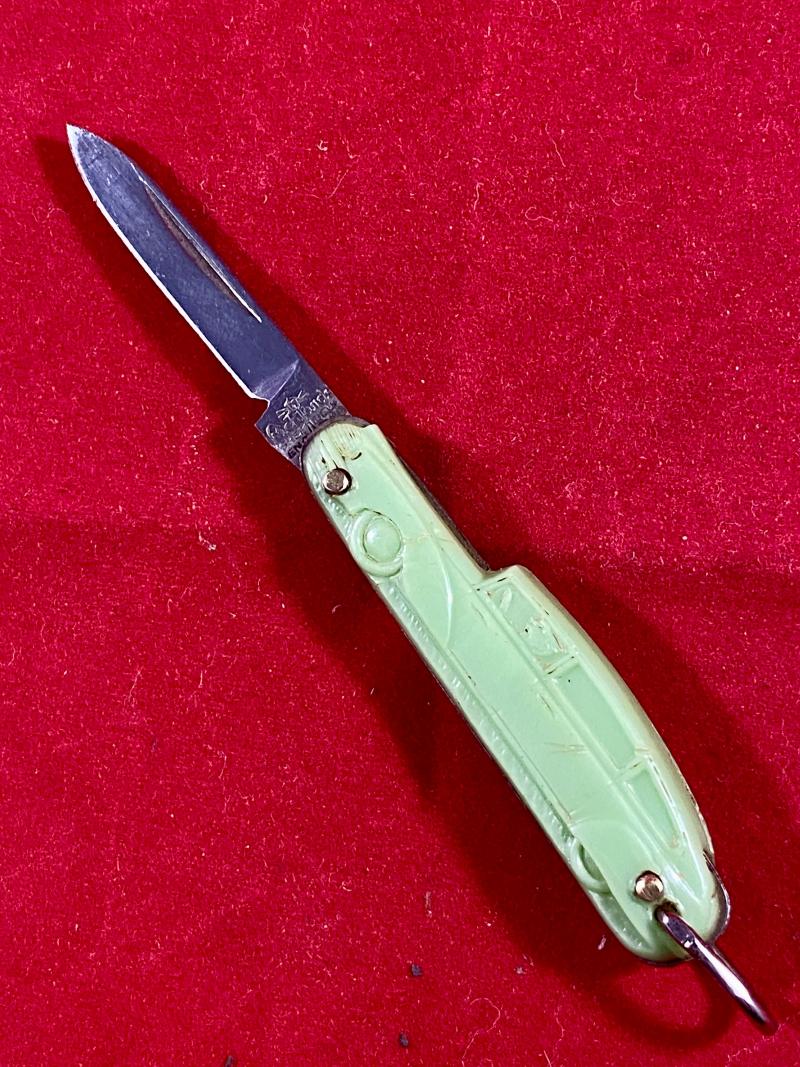 Rare Novelty Art Deco Streamlined Classic Car Shaped Green Bakelite Penknife by Richards of Sheffield c1930