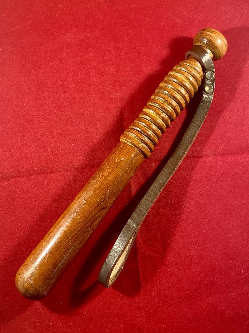 Vintage UK Policewoman’s Short