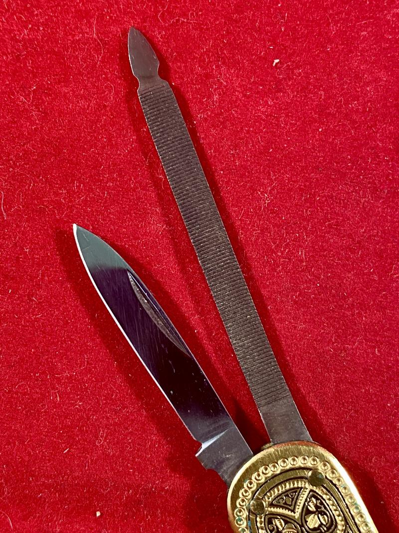 Mint Gentleman’s or Lobster knife by Aug. Muller Sohne Solingen made for the Mechanical Engineering Company, Th. Kieserling & Albrecht c1950