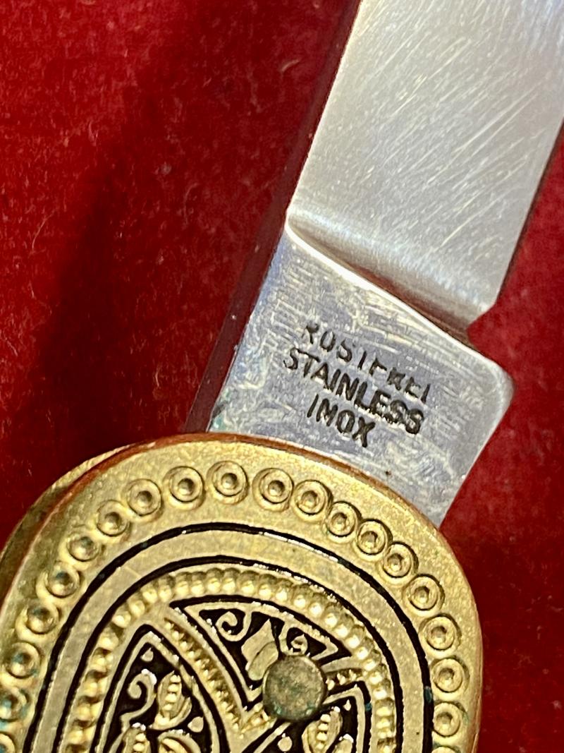 Mint Gentleman’s or Lobster knife by Aug. Muller Sohne Solingen made for the Mechanical Engineering Company, Th. Kieserling & Albrecht c1950