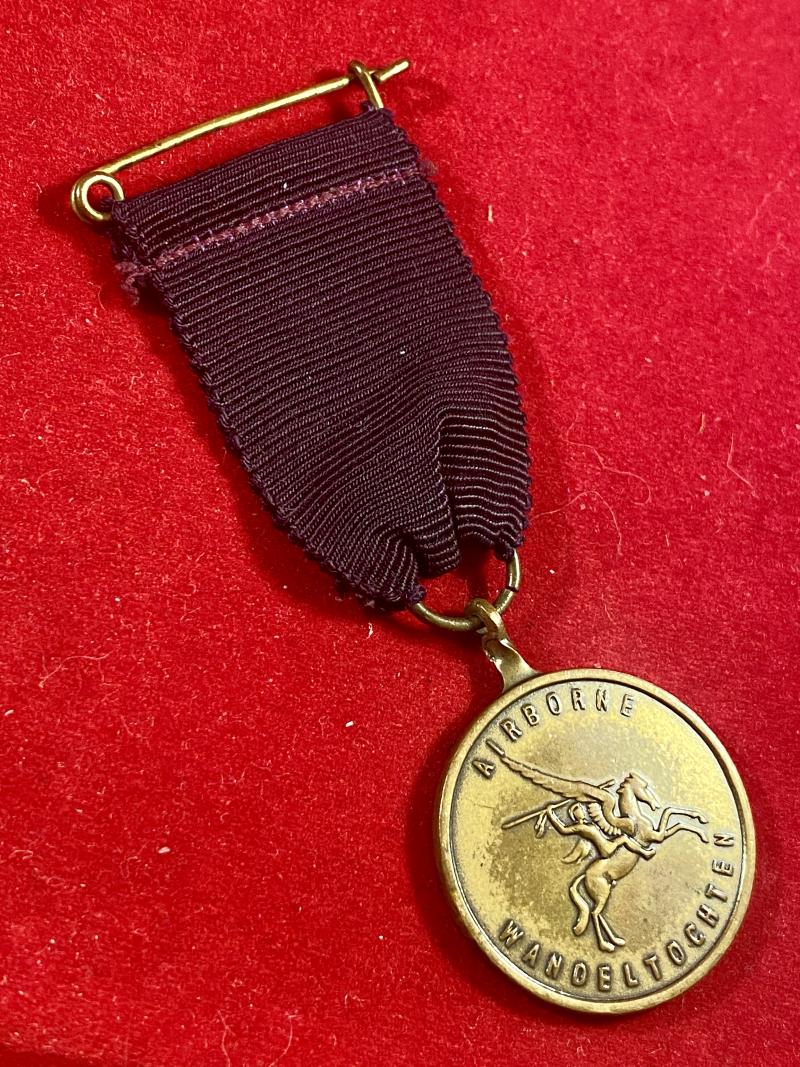 Early Pattern Airborne Walking Tour Bronze Police Sports Association Participants Souvenir Medal with Ribbon