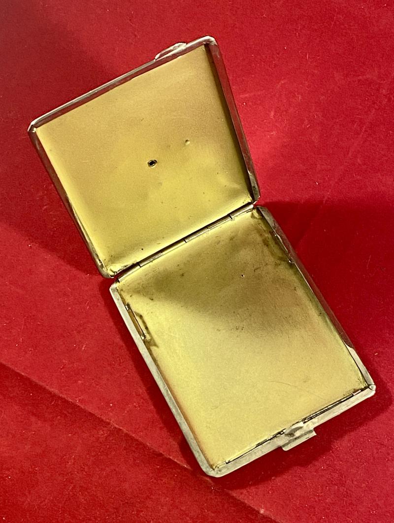 WW2 German Cigarette Case fitted with a WW2 Deutsches Jungvolk DJ Membership Badge