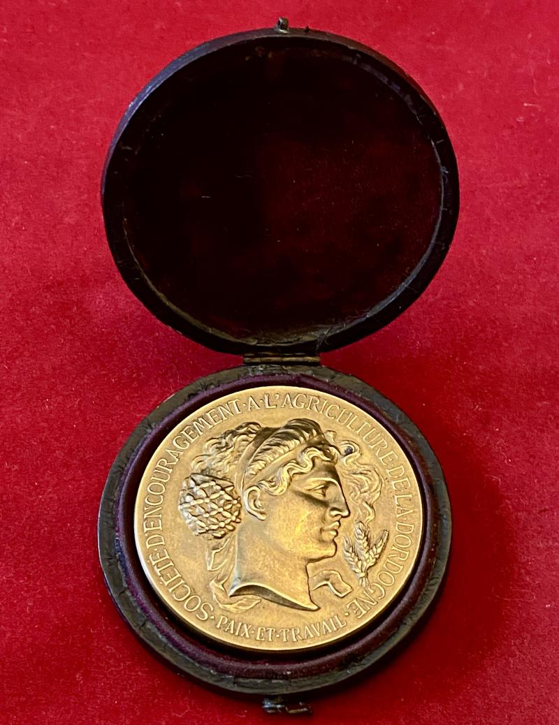 Large Antique French Bronze Medal for Société Nationale d’Encouragement à l’Agriculture de la Dordogne with Original Silk Lined Case c1880