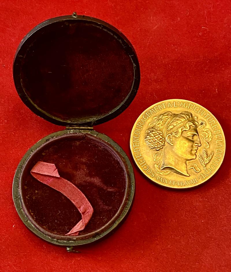 Large Antique French Bronze Medal for Société Nationale d’Encouragement à l’Agriculture de la Dordogne with Original Silk Lined Case c1880