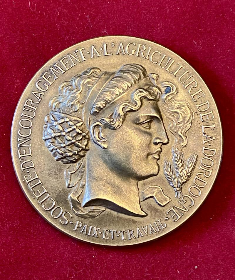 Large Antique French Bronze Medal for Société Nationale d’Encouragement à l’Agriculture de la Dordogne with Original Silk Lined Case c1880