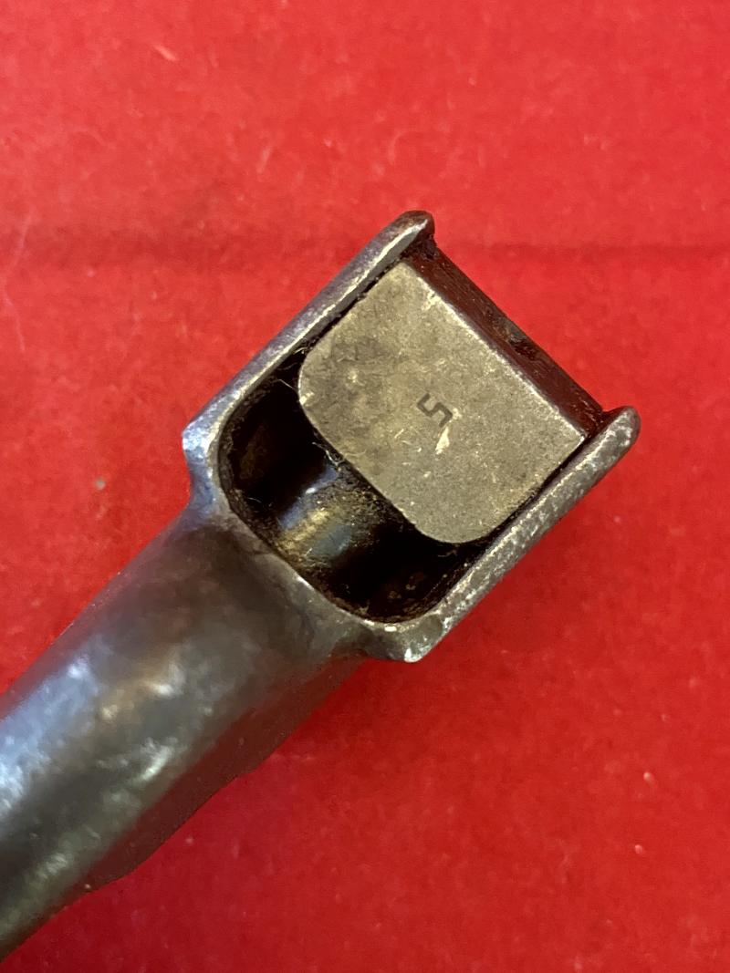 WW2 British Army No.4 Mk. II Spike Bayonet by the Savage Stevens Co. USA with a Metal Scabbard