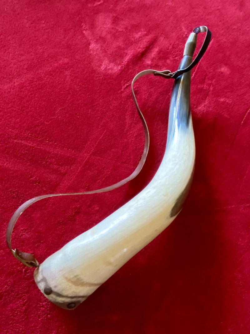Large 20” Curved Cattle Horn Powder Flask with Carrying Strap and Horn Stopper