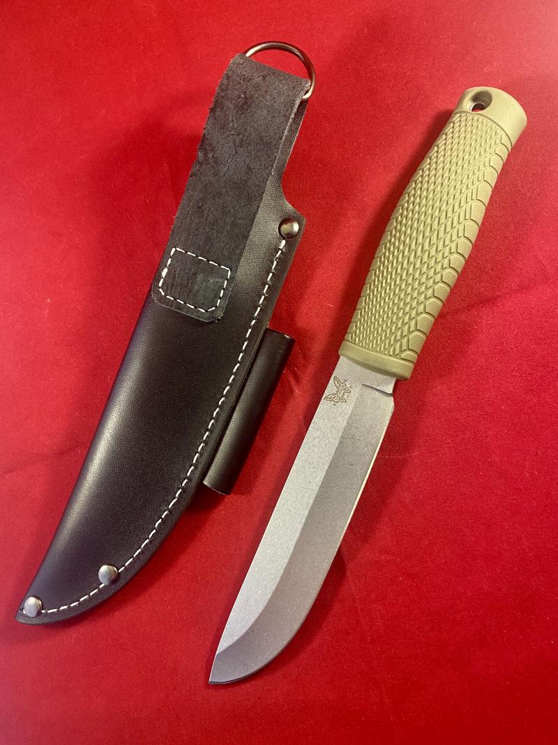 Mint BENCHMADE 202 Leuku Bush Knife with CPM 3V Steel Blade - Santoprene Green Handle and Black Leather Sheath