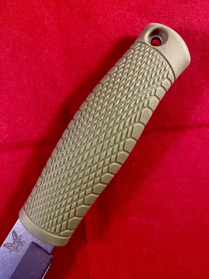 Mint BENCHMADE 202 Leuku Bush Knife with CPM 3V Steel Blade - Santoprene Green Handle and Black Leather Sheath