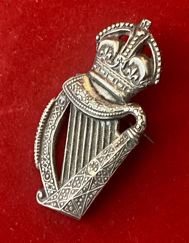 WW1 Sweetheart Brooch made from a Cap Badge for The 18th County of London Battalion (London Irish)