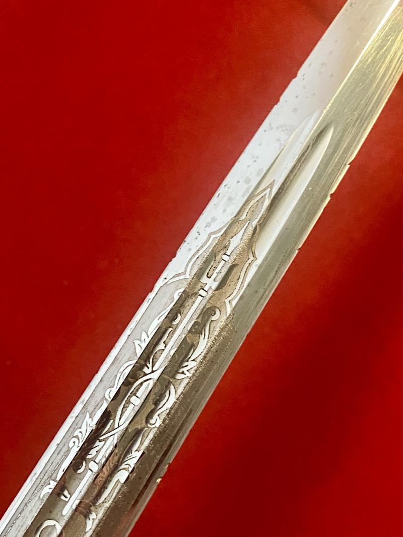 Fine WW2 German Navy Officers Kriegsmarine Dagger by Carl Eickhorn with Etched Blade c1941