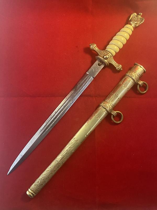 Scarce WW2 German Navy Officers Kriegsmarine Dagger by PUMA with Etched Blade