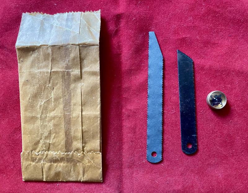 Extra Photos of British Special Forces Escape & Evasion Survival Kit - 52439
