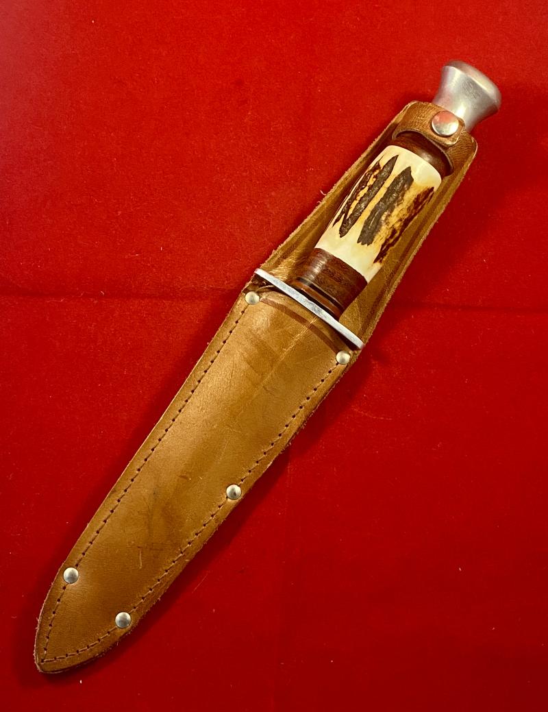 Mint Vintage Commando Style Knife by William Rodgers “I CUT MY WAY” with Stag Horn Grip and Leather Sheath c1960