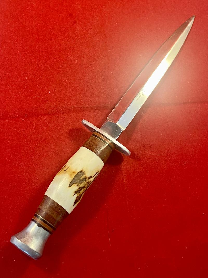 Mint Vintage Commando Style Knife by William Rodgers “I CUT MY WAY” with Stag Horn Grip and Leather Sheath c1960