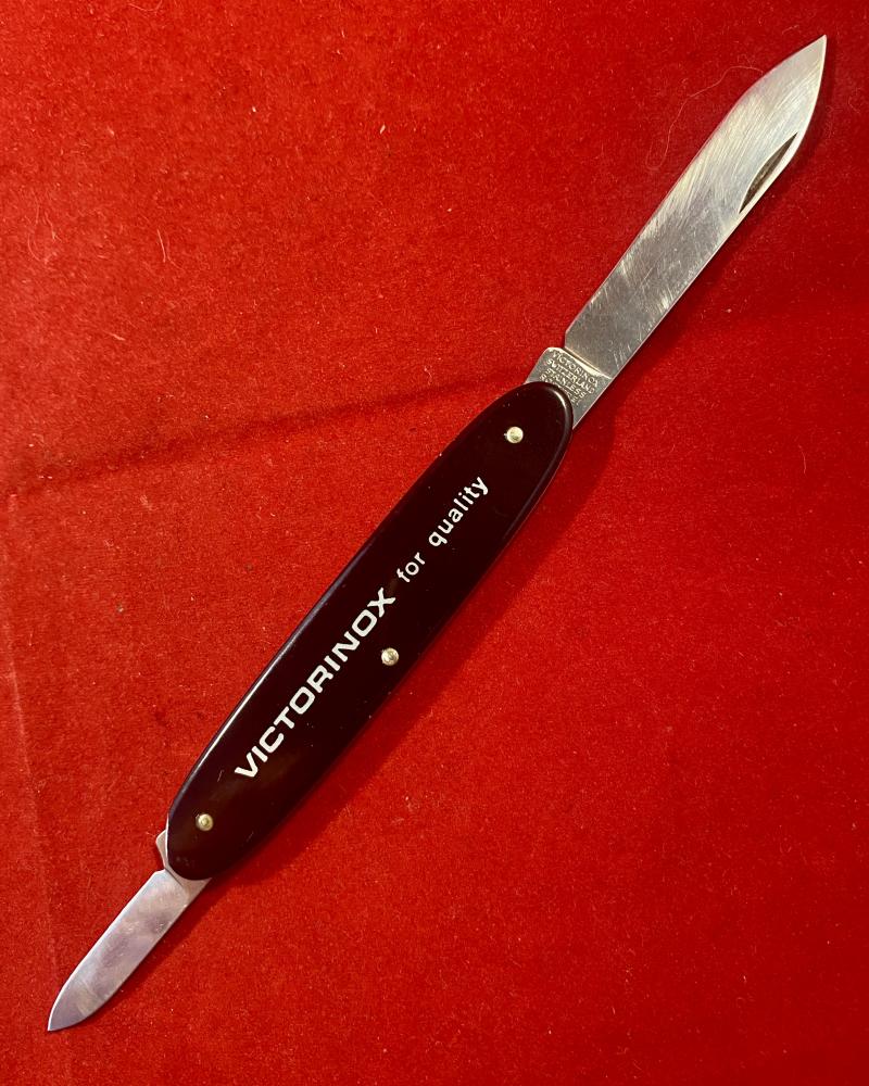 Vintage Thin Black Swiss Victorinox Double Bladed Watch Case Opener Knife – Branded LOCKHART