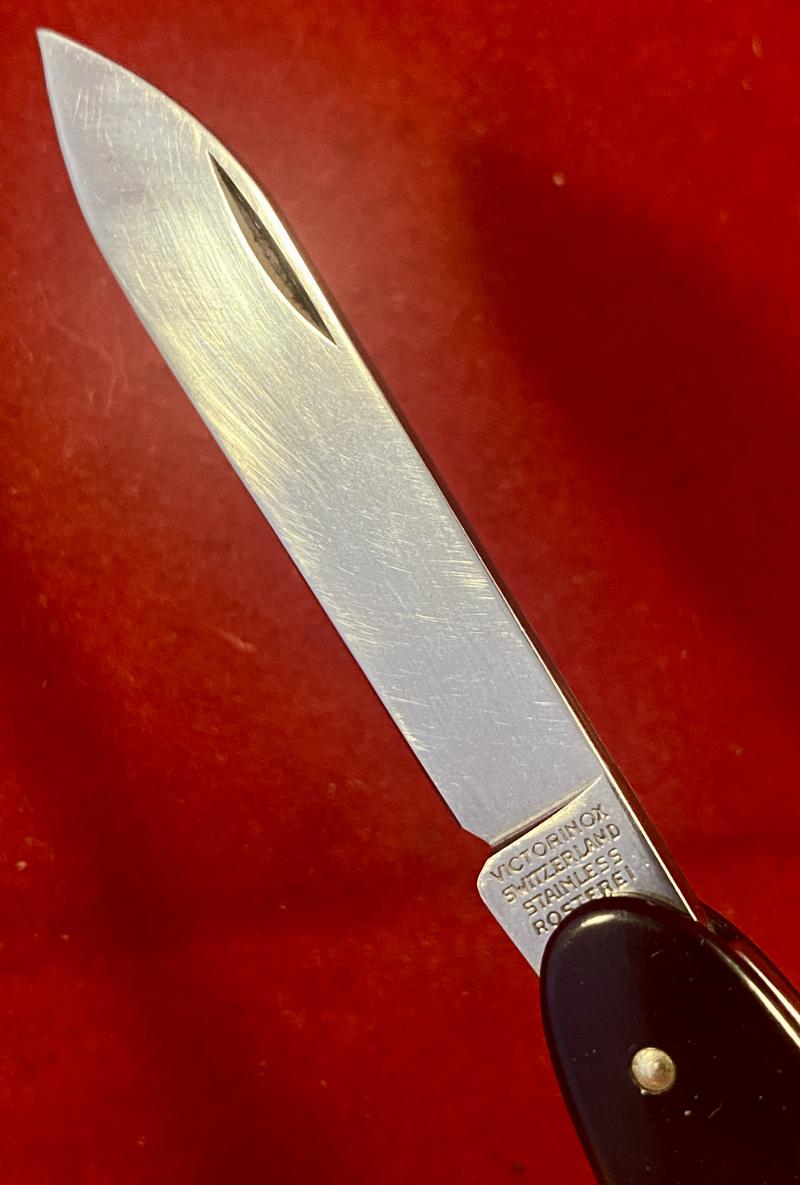 Vintage Thin Black Swiss Victorinox Double Bladed Watch Case Opener Knife – Branded LOCKHART