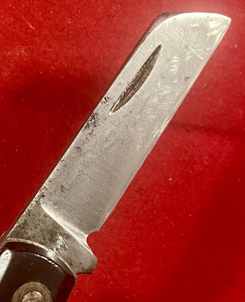 WW2 British Army Two-Piece Clasp or Jack Knife by Sheffield Steel Products (S.S.P.) dated 1943