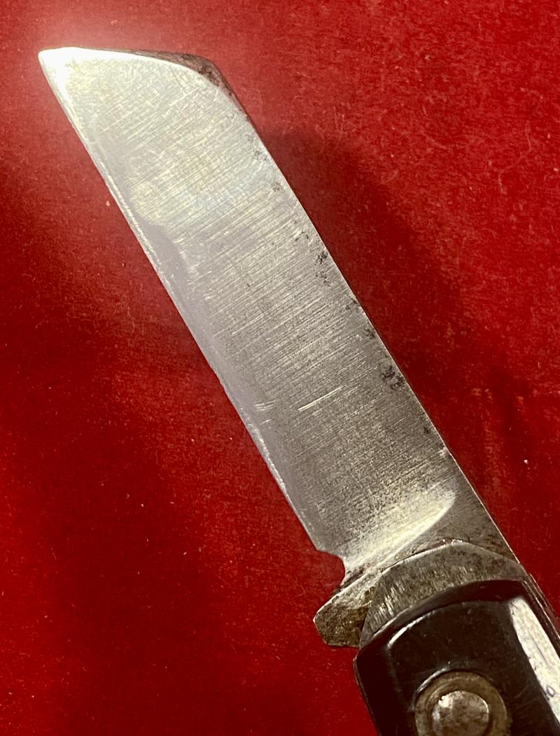 WW2 British Army Two-Piece Clasp or Jack Knife by Sheffield Steel Products (S.S.P.) dated 1943