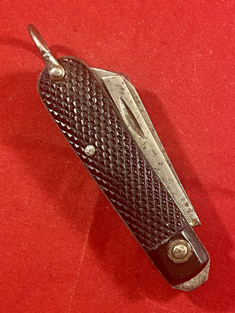 WW2 British Army Two-Piece Clasp or Jack Knife by Sheffield Steel Products (S.S.P.) dated 1943