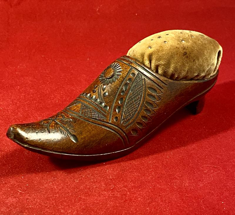 Rare Anglo-Boer War - POW made Wooden Shoe Pin Cushion – Bermuda c1902