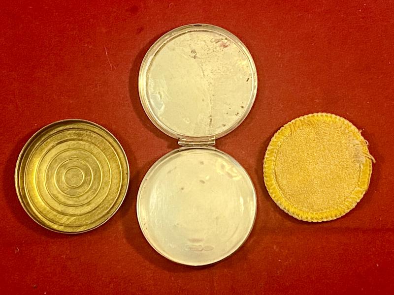 Vintage HMS VALIANT Hallmarked Silver Small Powder Compact by E. Edmonds 1930