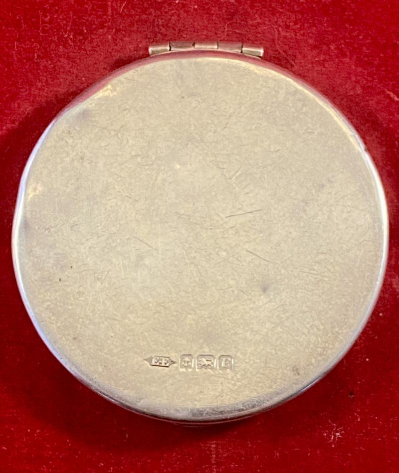 Vintage HMS VALIANT Hallmarked Silver Small Powder Compact by E. Edmonds 1930