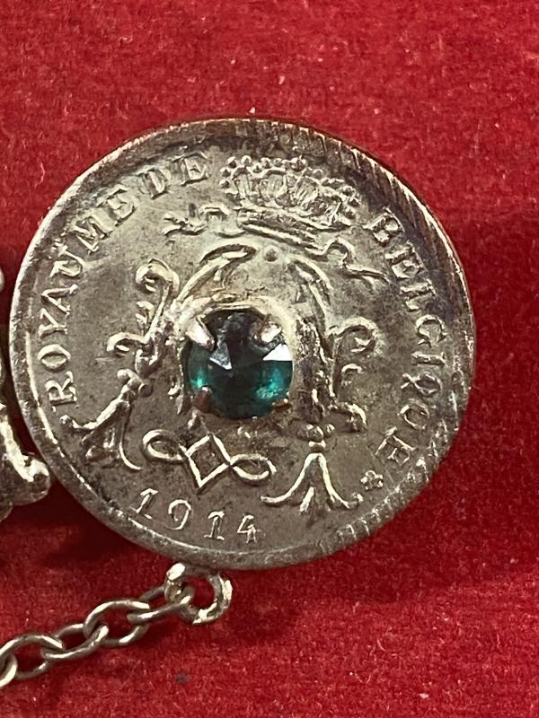 WW1 Belgium Trench Art Sweetheart 1914 Coin Brooch with green and Red Paste Stones