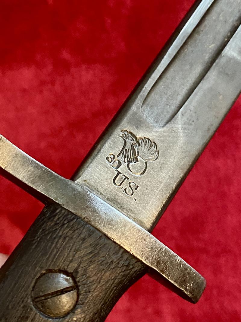 WW1 US Remington M1917 Bayonet dated 1917 with Maxim Green Leather Scabbard by Jewell 1918